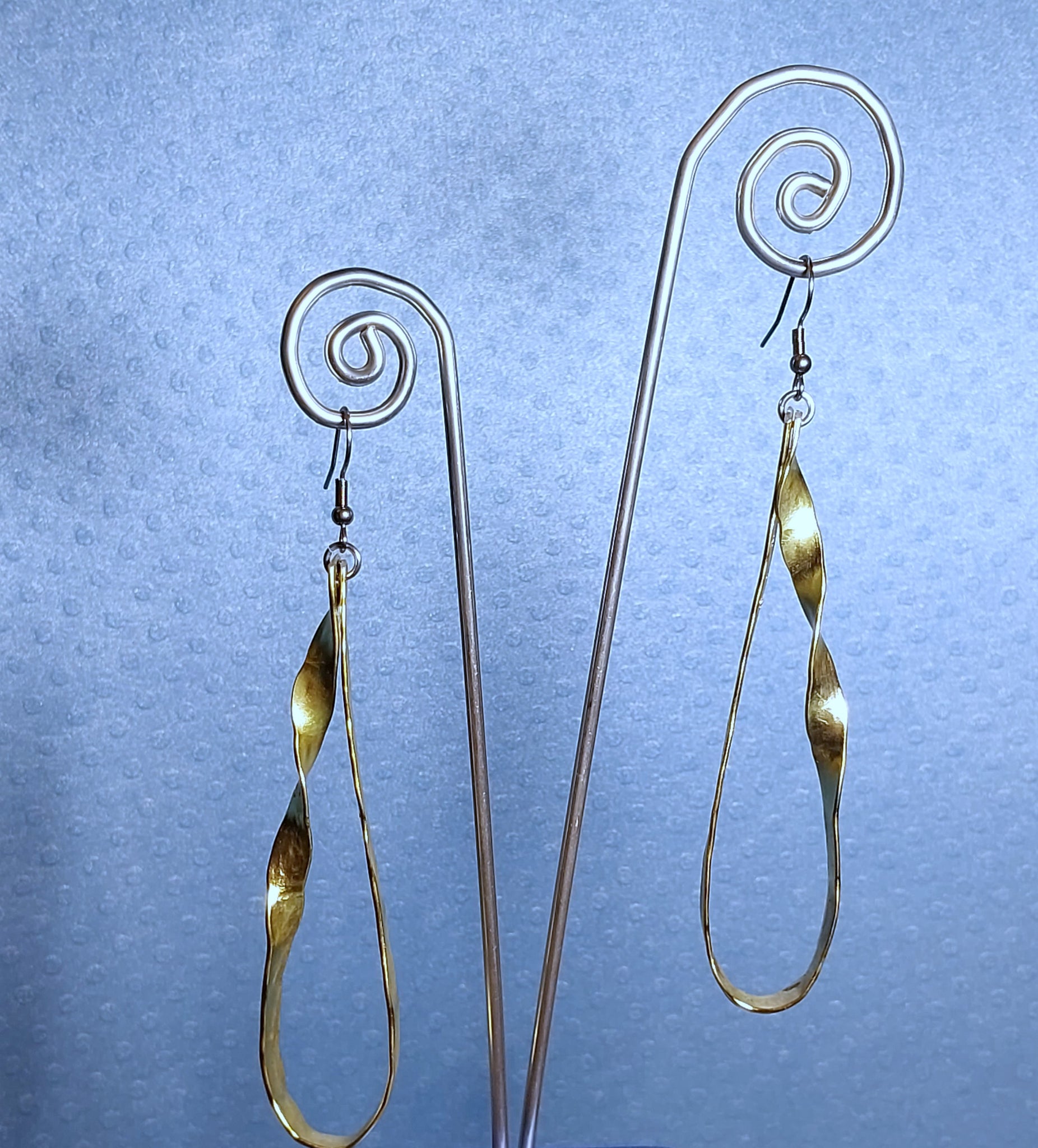 Handmade Aluminum Gold Tone Twisted Teardrop Earrings